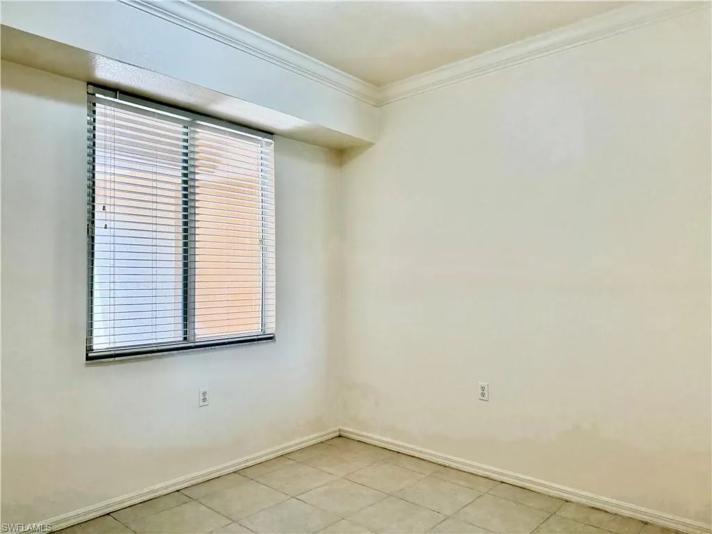 8450 Kingbird LOOP, Estero, FL 33967,225063037
