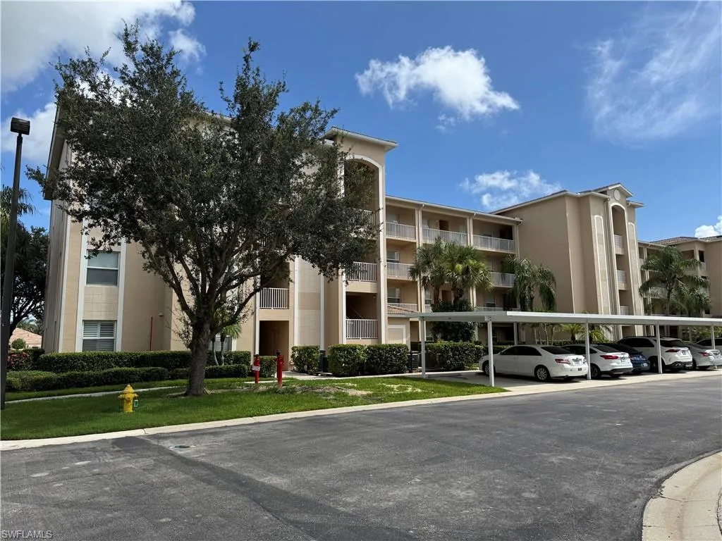 8450 Kingbird LOOP, Estero, FL 33967,225063037