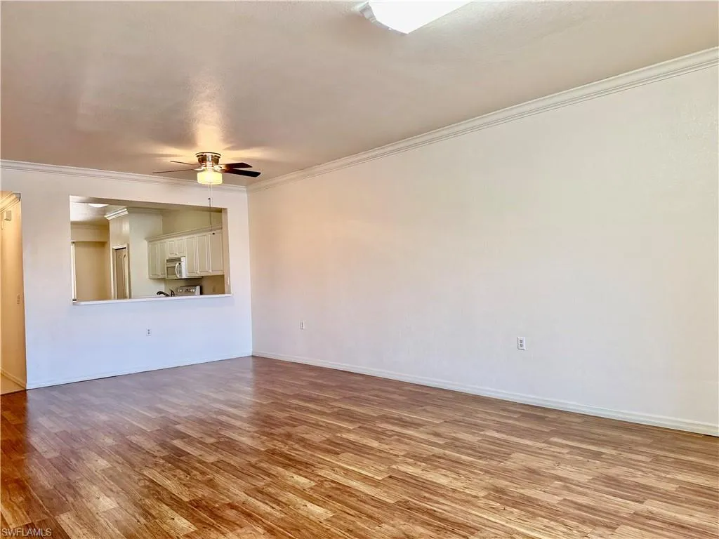 8450 Kingbird LOOP, Estero, FL 33967,225063037
