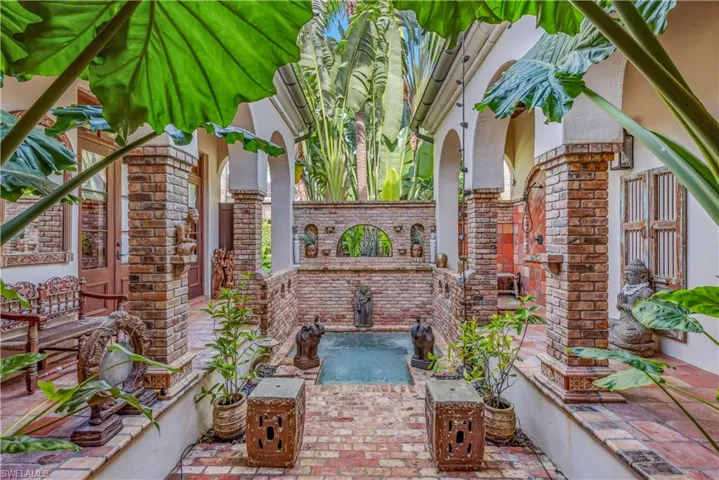 Primary Spa and outdoor shower