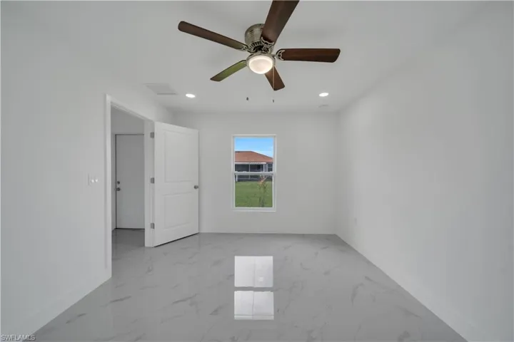 380  Poplar  ST, Lehigh Acres, FL 33974
