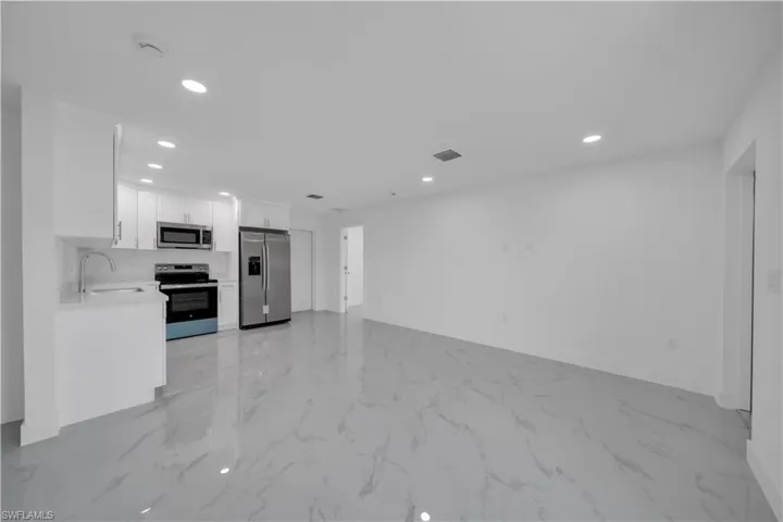 380  Poplar  ST, Lehigh Acres, FL 33974