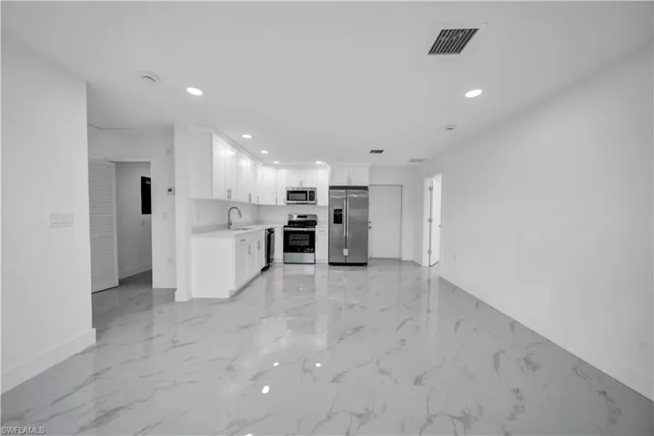 380  Poplar  ST, Lehigh Acres, FL 33974