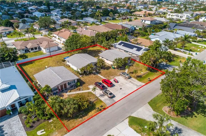 Aerial view featuring a residential view