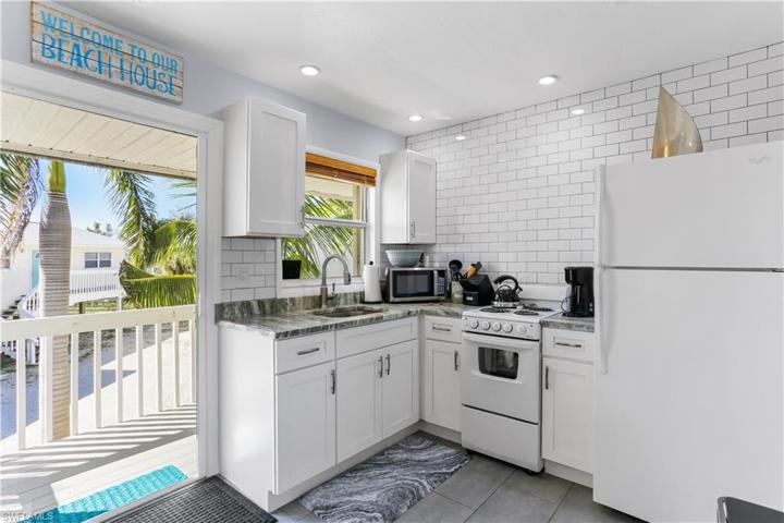Apartment Kitchen
