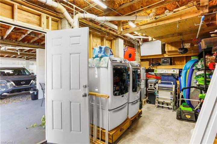 Storage/Laundry