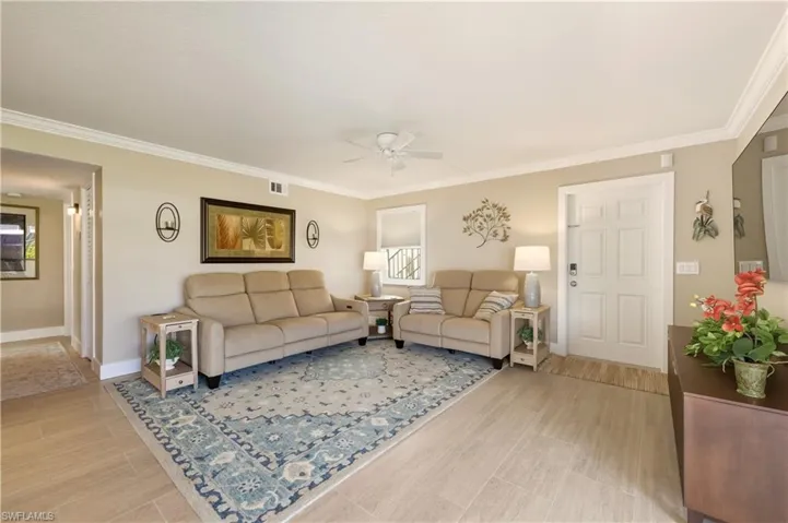 1155  Sandpiper  ST, Naples, FL 34102