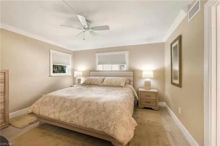 1155  Sandpiper  ST, Naples, FL 34102