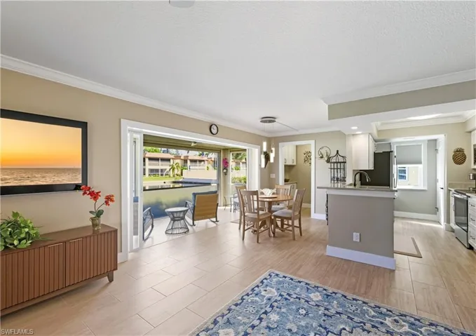 1155  Sandpiper  ST, Naples, FL 34102