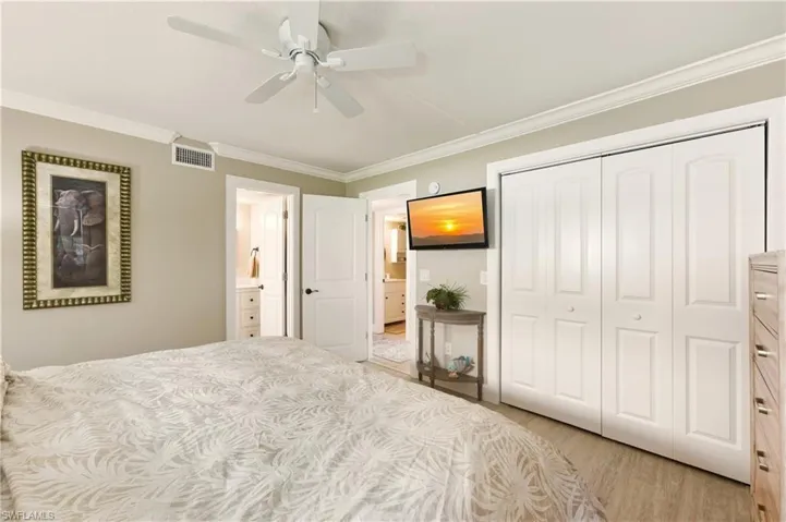 1155  Sandpiper  ST, Naples, FL 34102