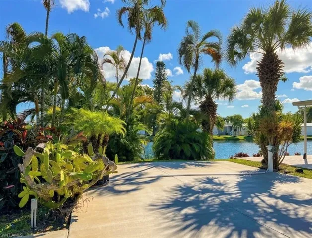 405 Imperial Wilderness Blvd, Naples, Florida 34114