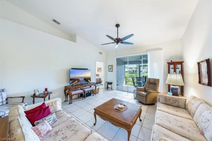 6175  Mandalay  CIR, Naples, FL 34112