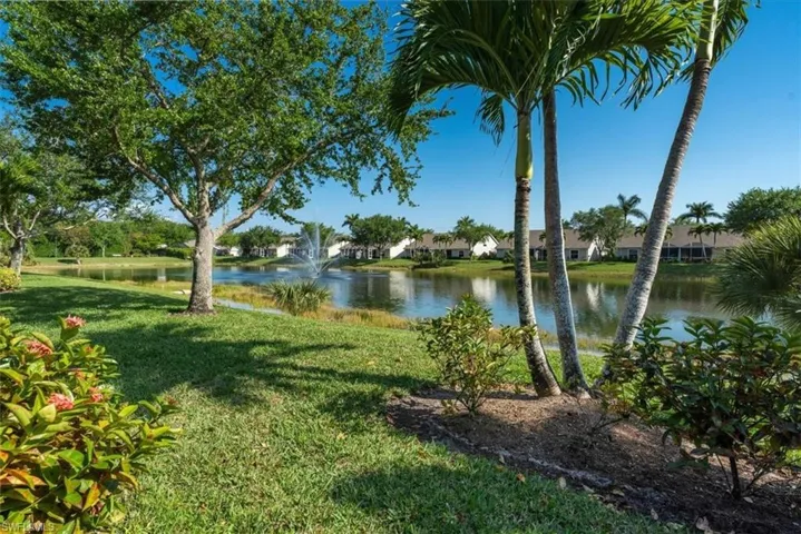 6175  Mandalay  CIR, Naples, FL 34112