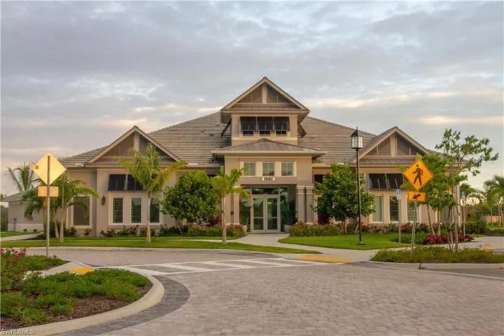 232  Indies E DR, Naples, FL 34114