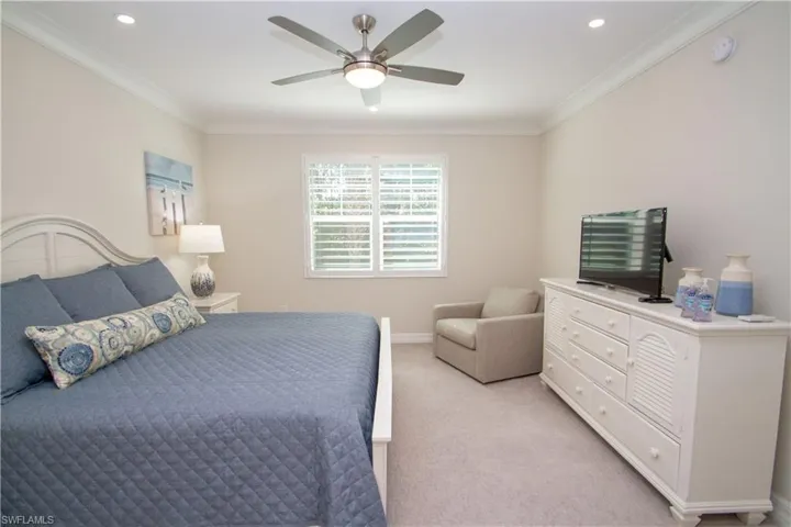232  Indies E DR, Naples, FL 34114