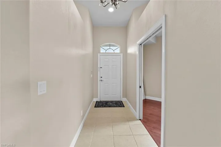 8039  Tauren  CT, Naples, FL 34119