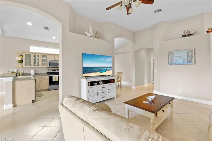 8039  Tauren  CT, Naples, FL 34119