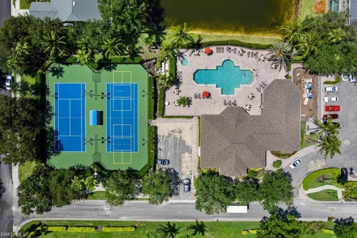 8039  Tauren  CT, Naples, FL 34119