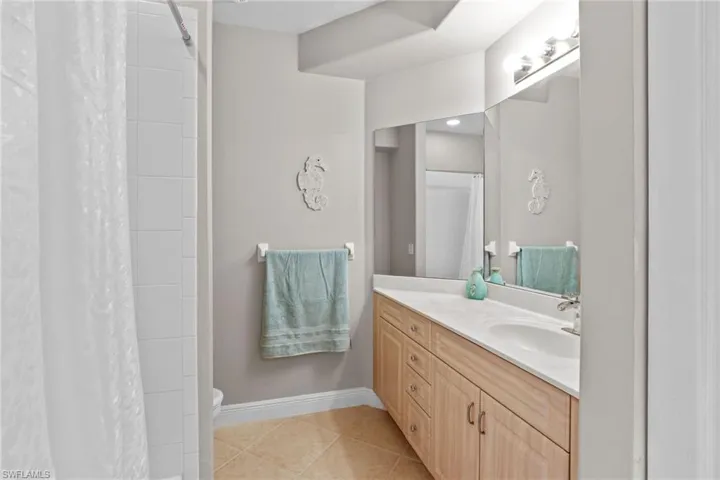 8039  Tauren  CT, Naples, FL 34119