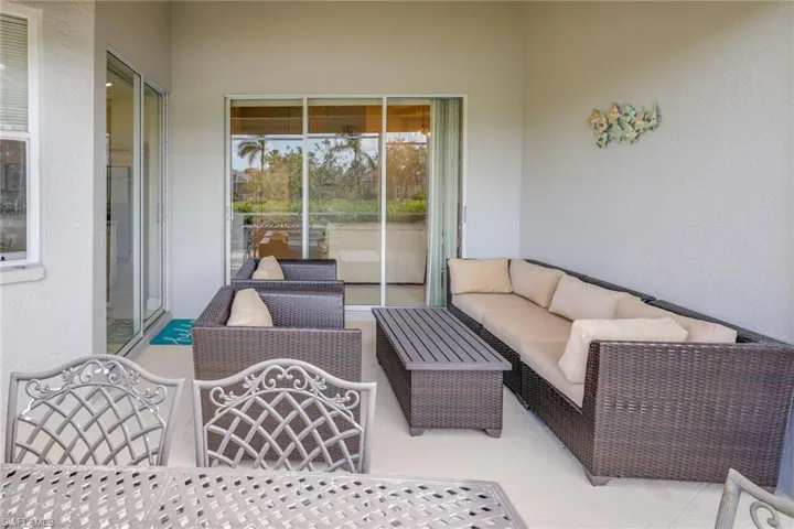 8039  Tauren  CT, Naples, FL 34119