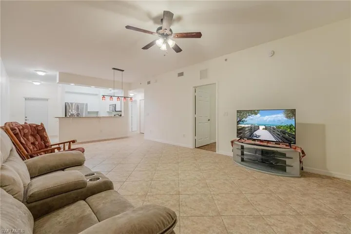 1089 Winding Pines Cir # 105, Cape Coral Fl 33909