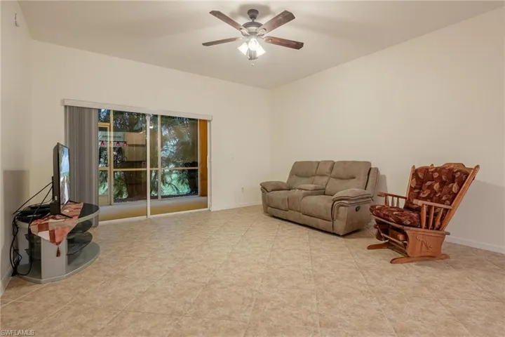 1089 Winding Pines Cir # 105, Cape Coral Fl 33909