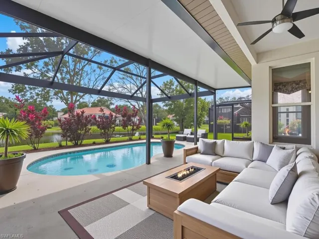 Outdoor Living Space (virtual furniture)