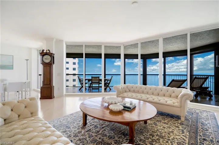great room to dining