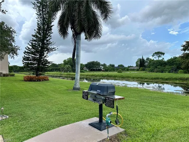 5467 Rattlesnake Hammock Rd 207, Naples, Florida 34110