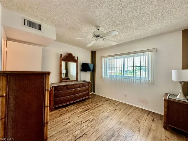 5467 Rattlesnake Hammock Rd 207, Naples, Florida 34110