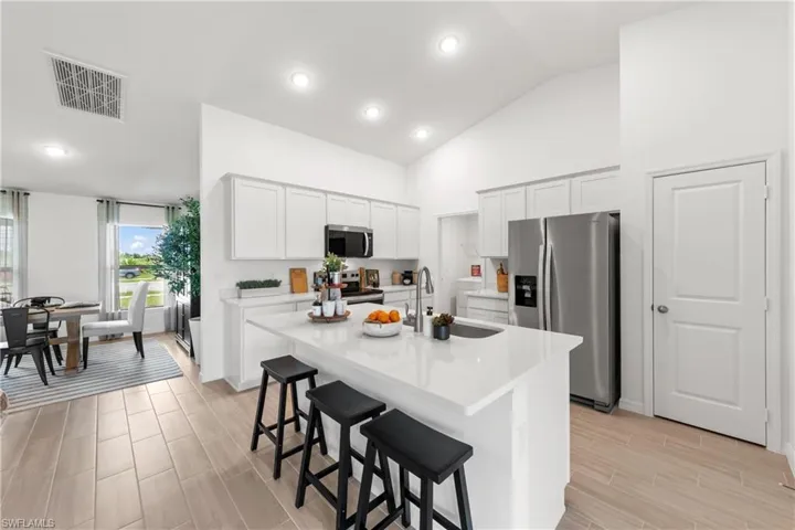 1114 Nw 19th St, Cape Coral, Florida 33993