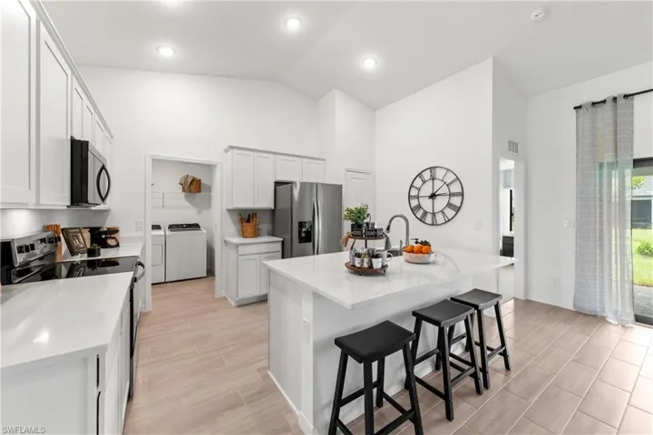 1114 Nw 19th St, Cape Coral, Florida 33993