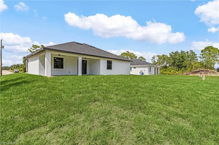 634  Raintree E ST, Lehigh Acres, FL 33974