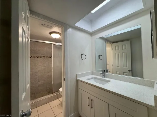 Bathroom 2 - MB
