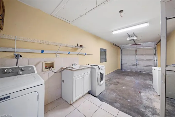 3402 Santa Barbara Blvd, Cape Coral, Florida 33914