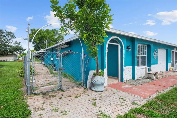 3402 Santa Barbara Blvd, Cape Coral, Florida 33914