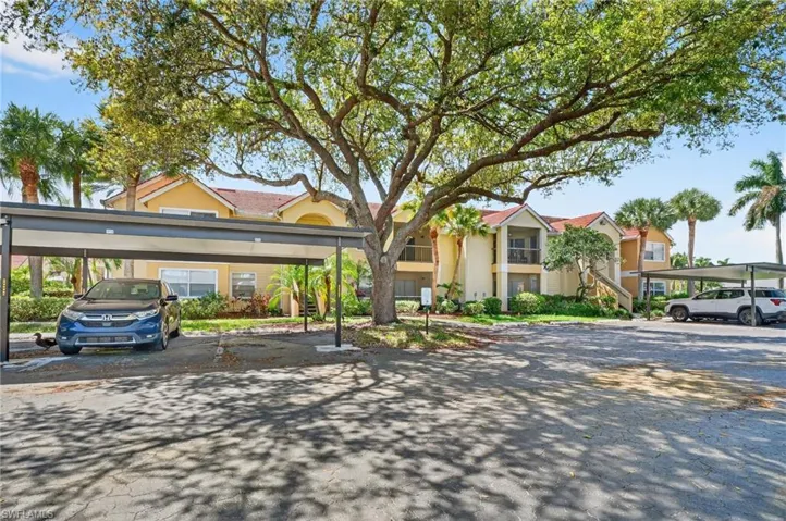 Property entrance featuring a porch