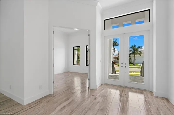 82 Tahiti Rd, Marco Island Fl 34145
