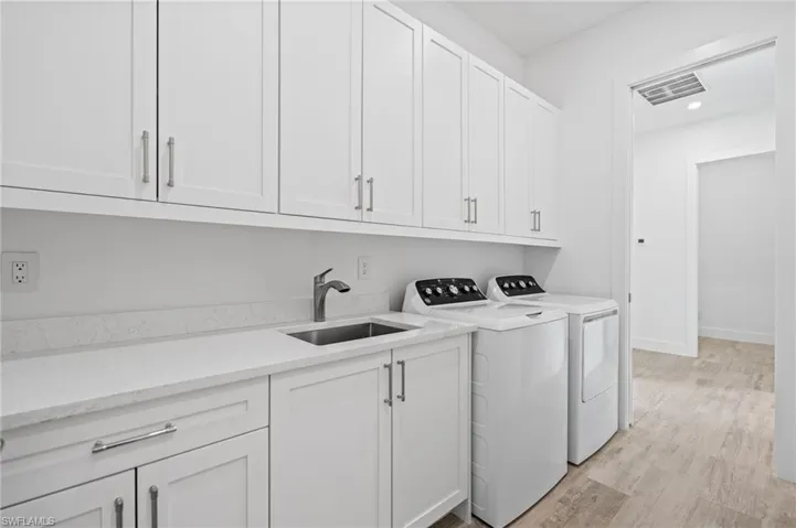 82 Tahiti Rd, Marco Island Fl 34145