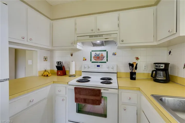 4521 Orchid Blvd, Cape Coral, Florida 33904