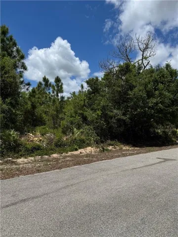 1507  Euclid  AVE, Lehigh Acres, FL 33972