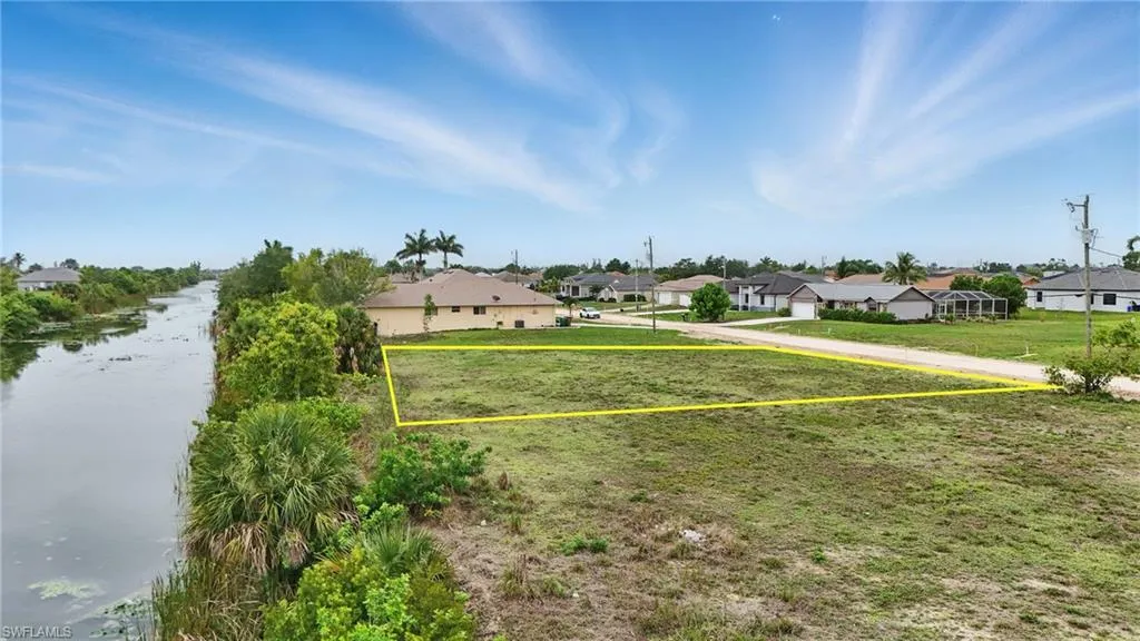 1413 5th PL, Cape Coral, FL 33909,225053405