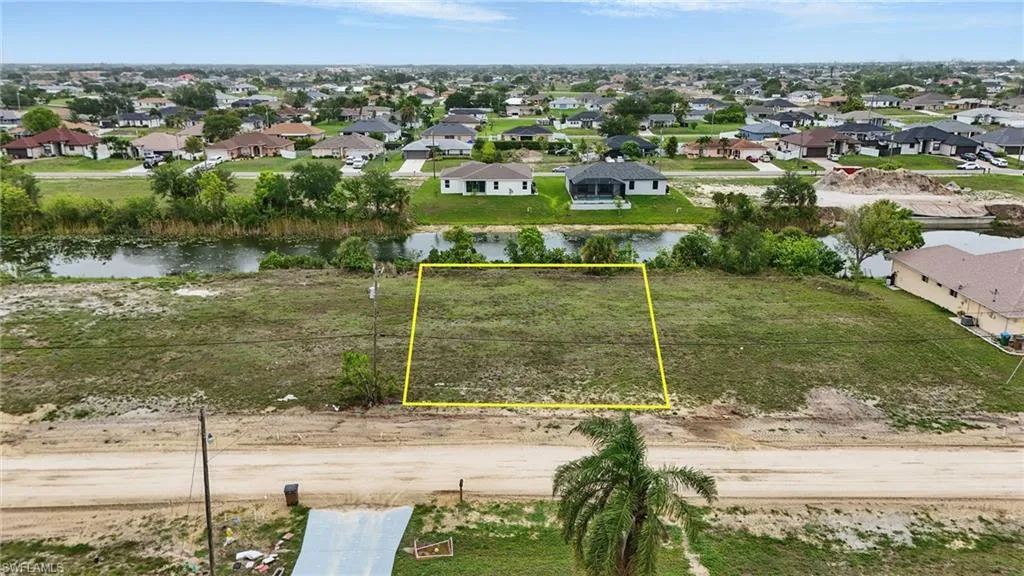 1413 5th PL, Cape Coral, FL 33909,225053405