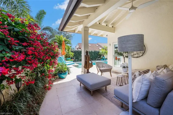 View of patio / terrace with ceiling fan