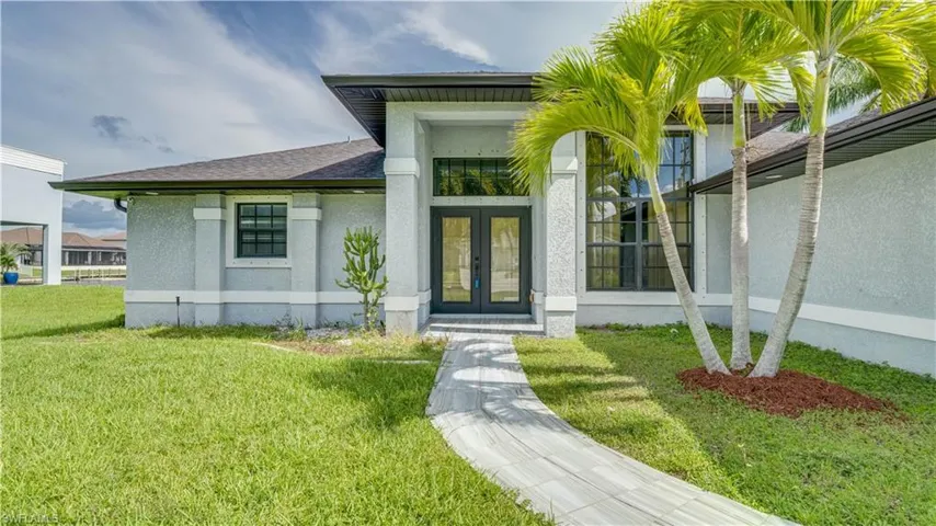 2329 Sw 32nd St, Cape Coral, Florida 33914