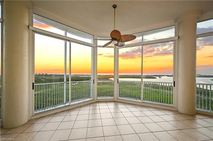 Huge closed in lanai with sliders for open air