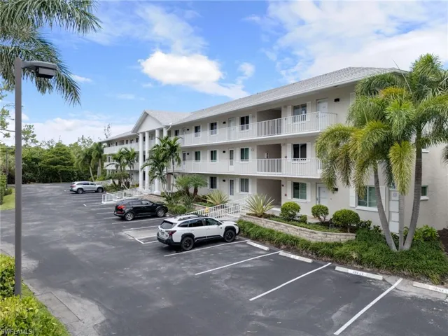 3021  Sandpiper Bay  CIR, Naples, FL 34112