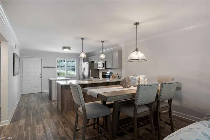 3021 Sandpiper Bay Cir E106, Naples, Florida 34112