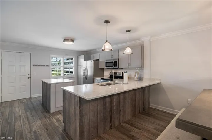 3021  Sandpiper Bay  CIR, Naples, FL 34112