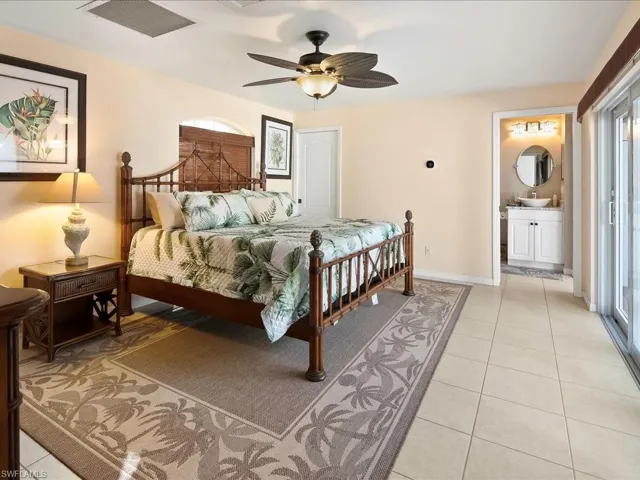 1309 Briarwood Ct, Naples, Florida 34104